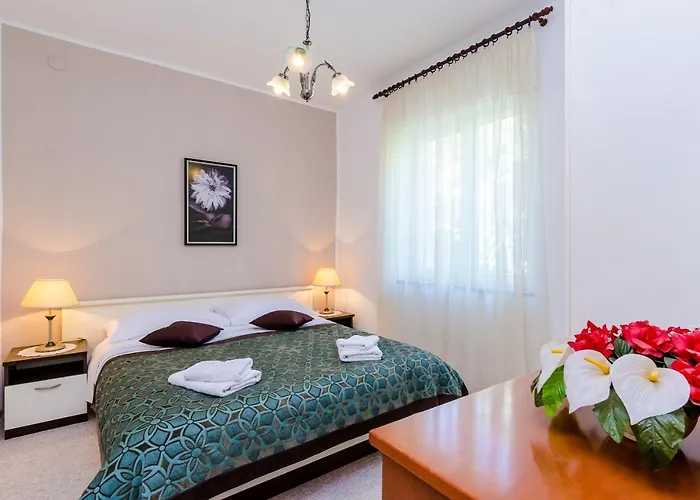 Apartments Nicol