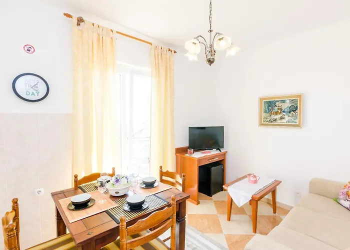 Apartments Nicol