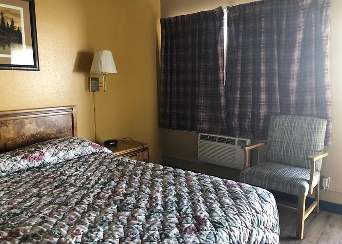 Knights Inn - Baker City