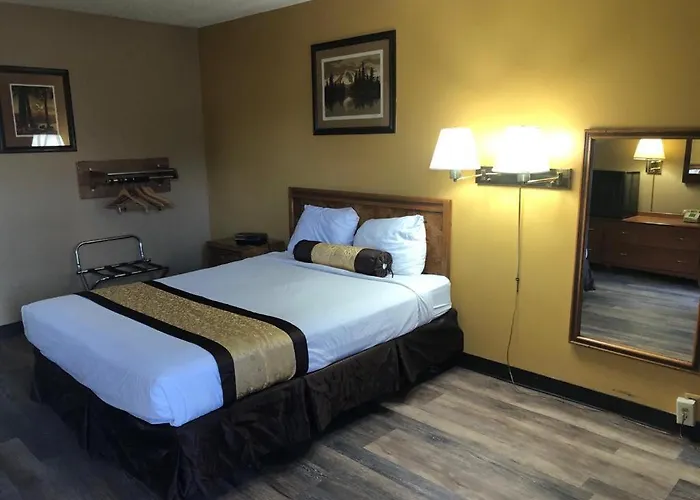 Knights Inn - Baker City
