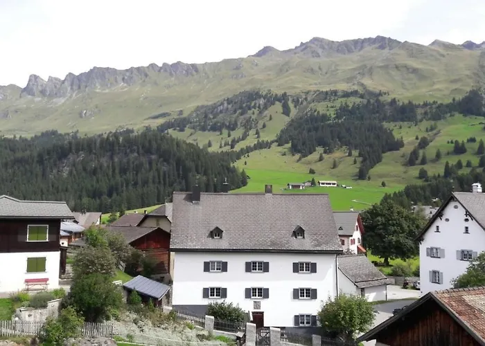 Hotel Staetzerhorn