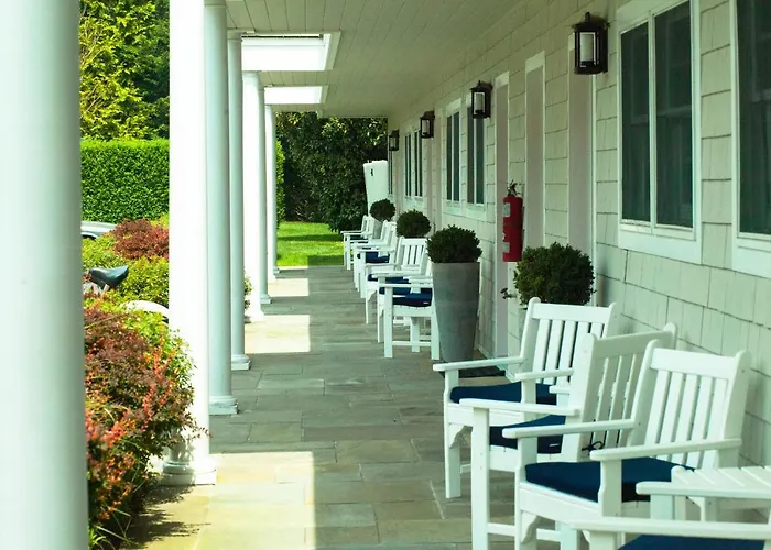Southampton Village Motel
