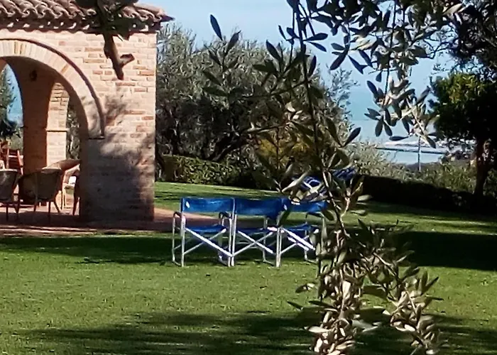 B&B La Casa Tra Gli Ulivi