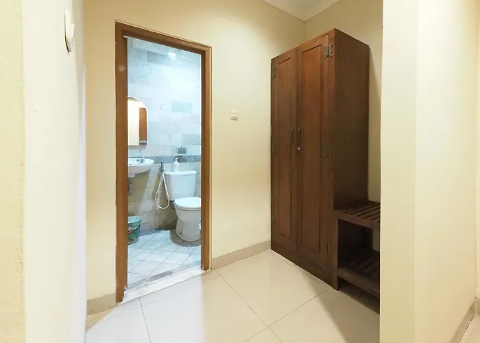 Rhiz Guest House Tebet