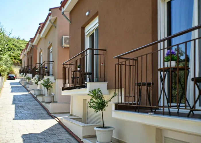 Valery Apartments
