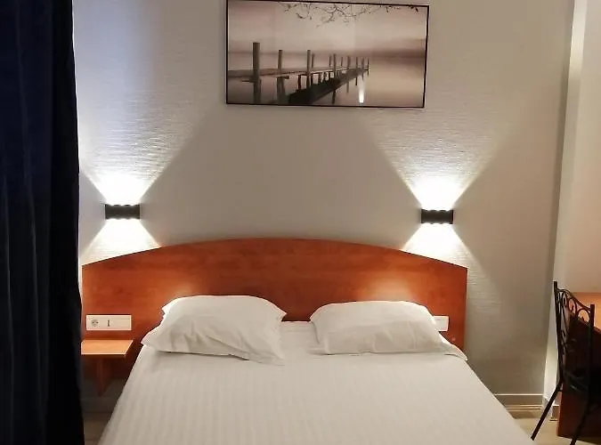 Hotel Des Lices - Angers