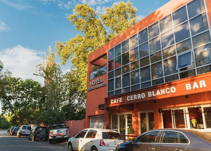 Hotel Cerro Blanco