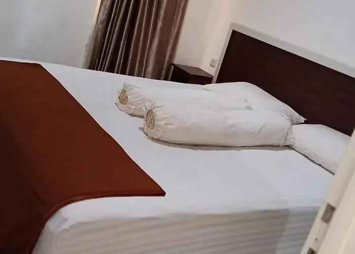 Fidelia Homestay Palu Mitra Reddoorz