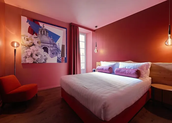 73 Boutique Hotel
