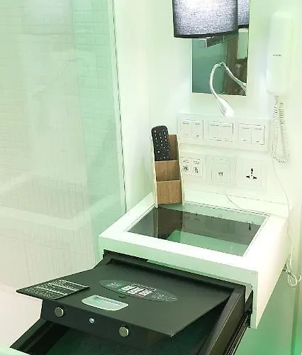 Iotel Luxury Kiosk Hotel