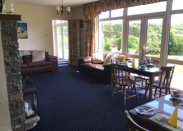 Aran Lodge