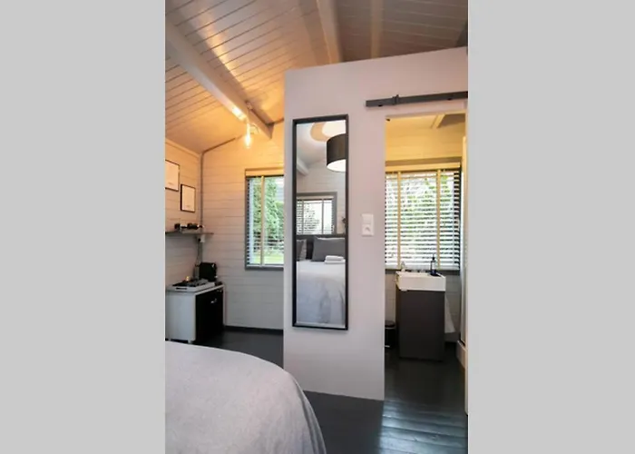 Tiny House Boatshed