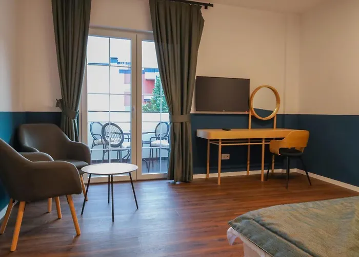 Benelux Hotel