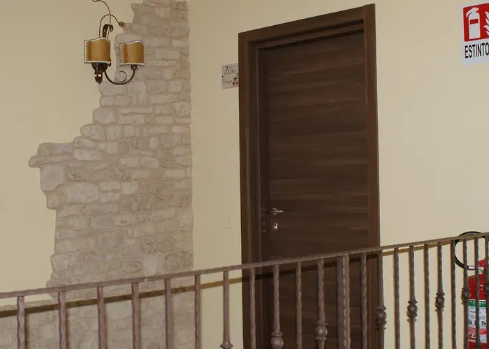 Mimi Hotel