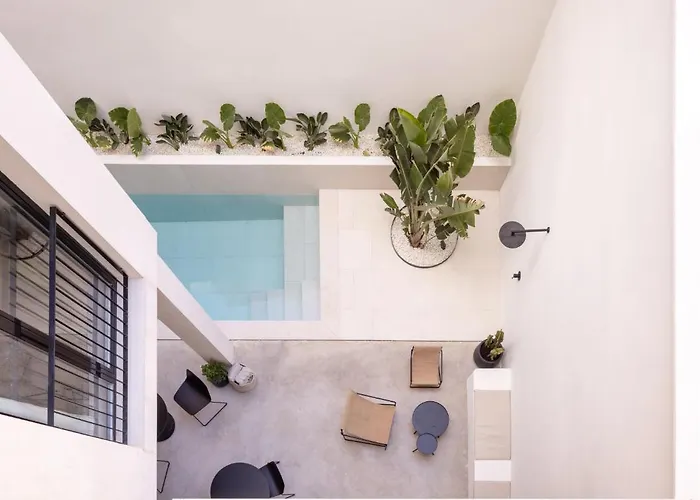 YOURS boutique stay