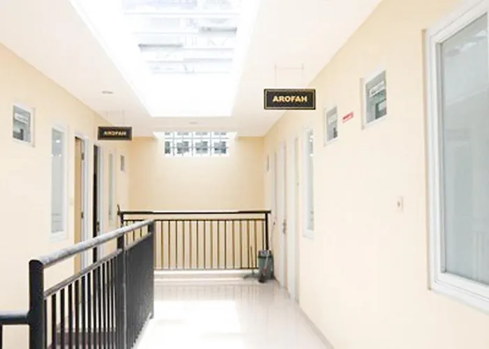 Muzdalifa Syariah Near Alun Alun Gresik Mitra Reddoorz