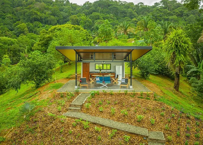 The Sutton - Boutique Jungle Experience