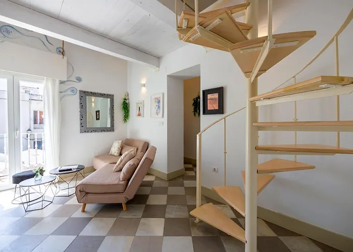 La Casa De La Favorita