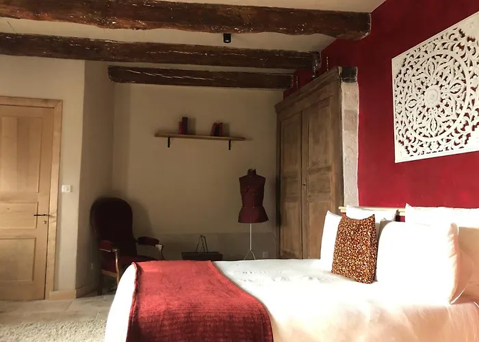 Maison Lapopie Chambres Et Gite