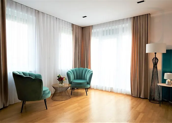Hotel Glory