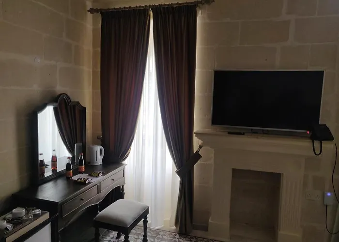 Central 214 Boutique Hotel