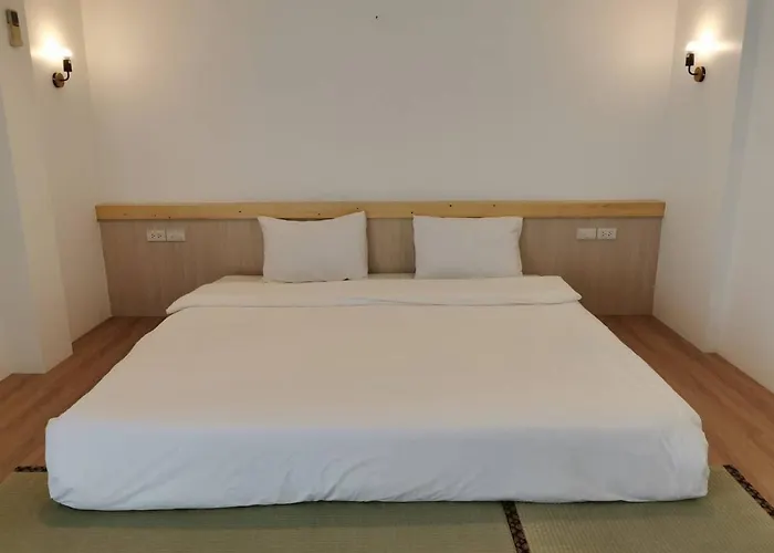 Baanbusarin Hotel