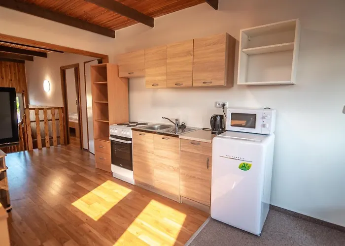 Mikulov - Inn - Hotel S Vinnym Sklepem Venuse