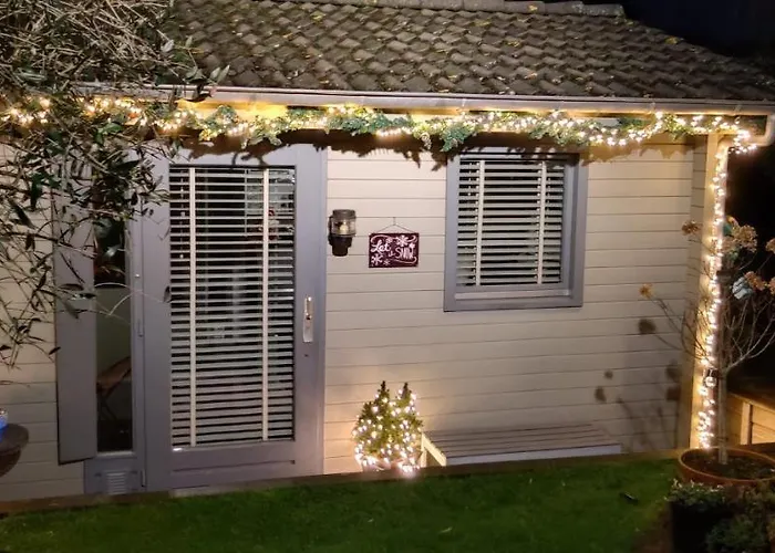 Tiny House Boatshed