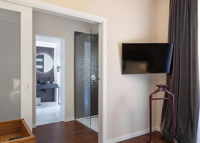 Hotel Poerio 25 Boutique Stay