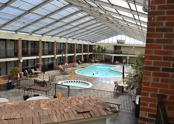 Jameson Inn & Suites