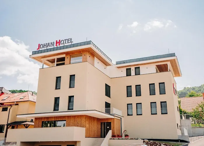 Johan Hotel