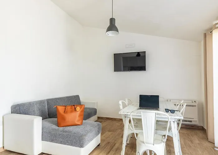 Acquazzurra Rooms
