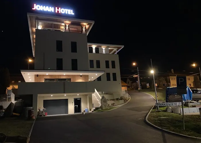 Johan Hotel