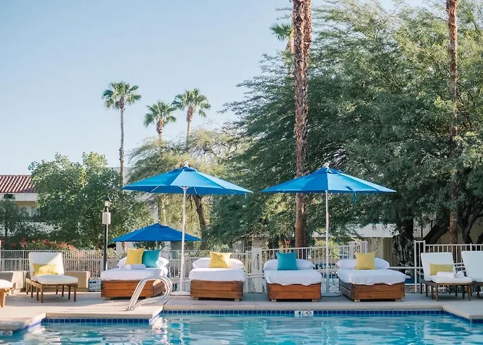 L3 Oasis Hotel