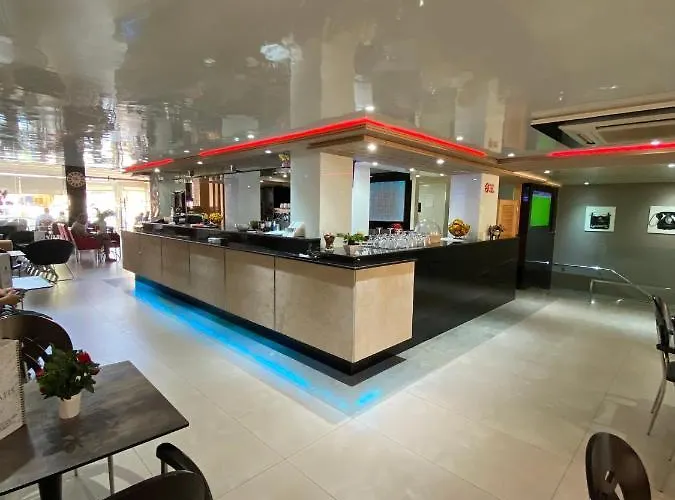 Hotel Velsatis