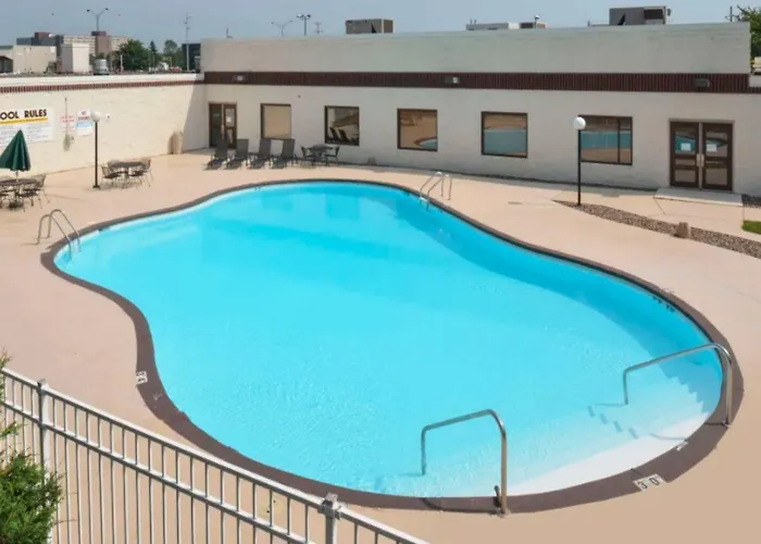 Americas Best Value Inn - Campus View