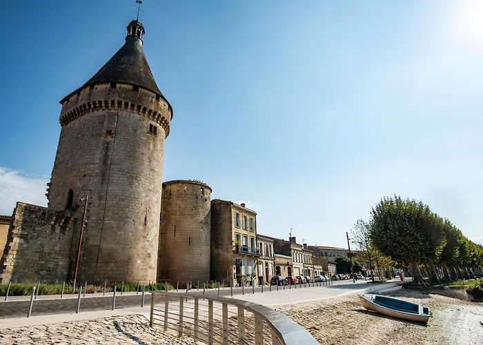 Logis Hotel De La Tour Libourne
