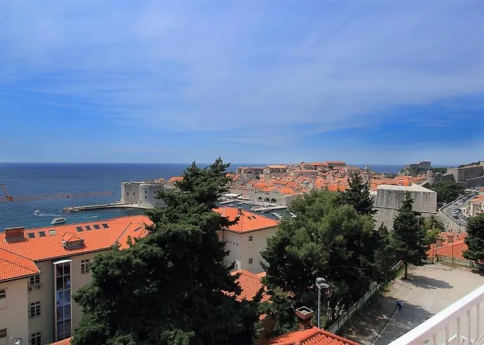 Villa Gloria 2