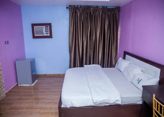 Emmy Hotels & Suites