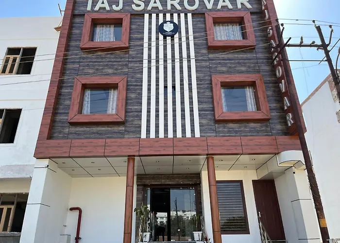 Hotel Taj Sarovar