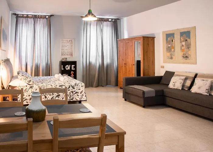 Mama Apartments