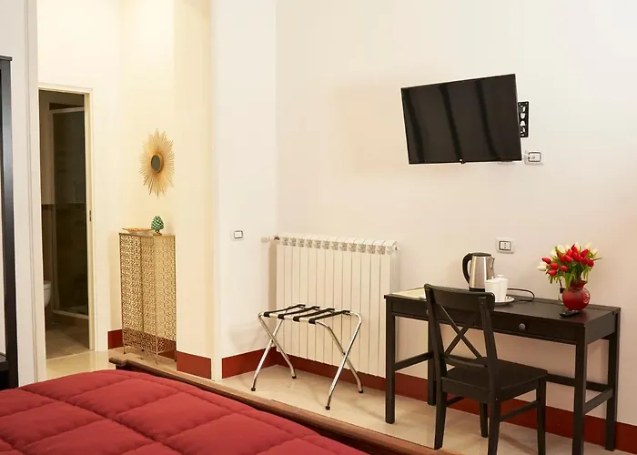 Ballaro Guest House