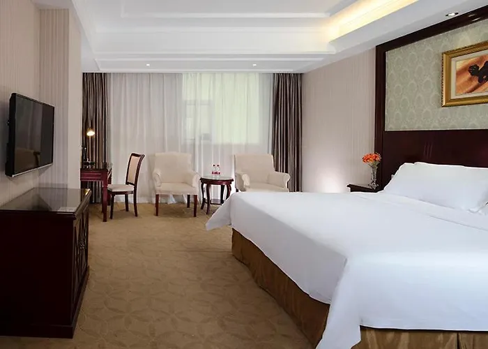 Vienna Hotel Shenzhen Baoan Qianjin Road