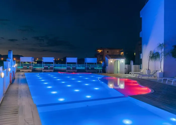 Apollo Hotel 1