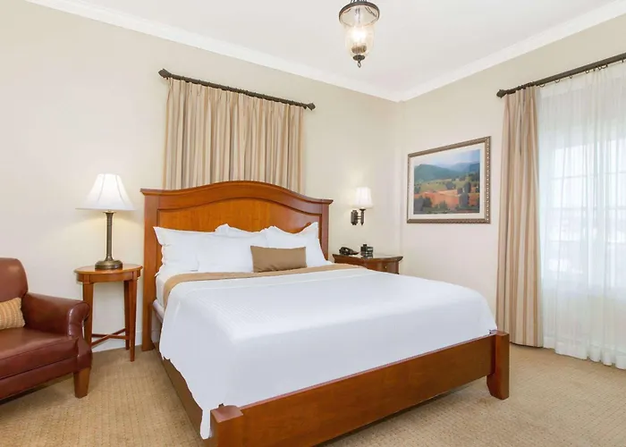 The George Washington - A Wyndham Grand Hotel