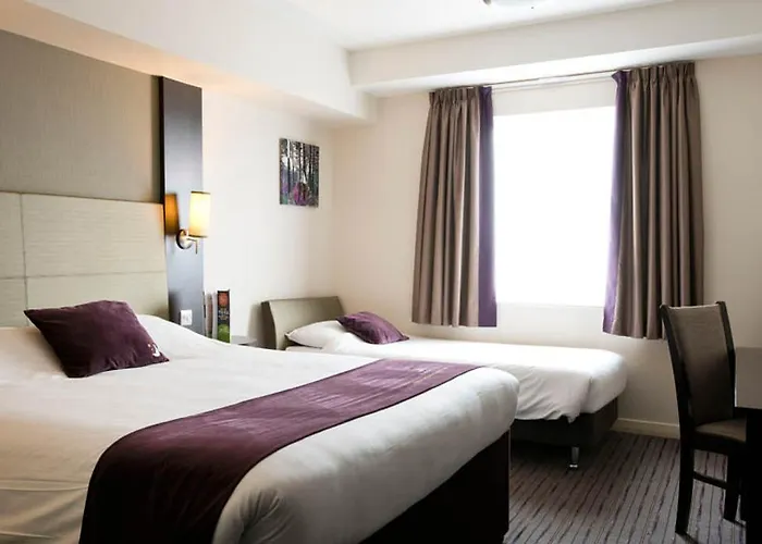 Premier Inn Wirral - Two Mills