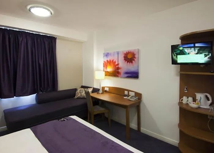 Premier Inn Swindon Central