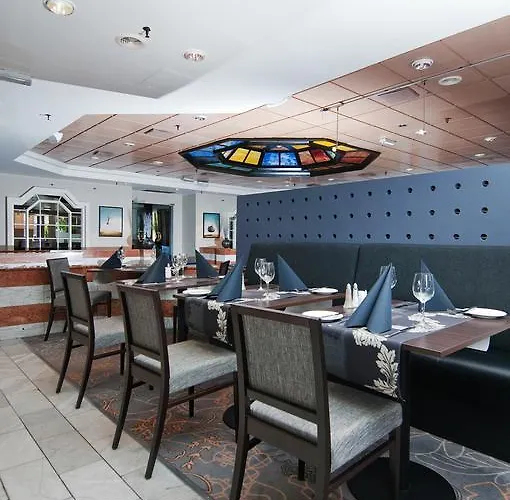 Globus Hotel