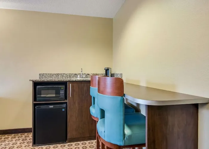 Sleep Inn & Suites Steubenville At The University