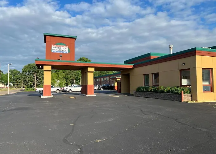 Posh Inn & Suites